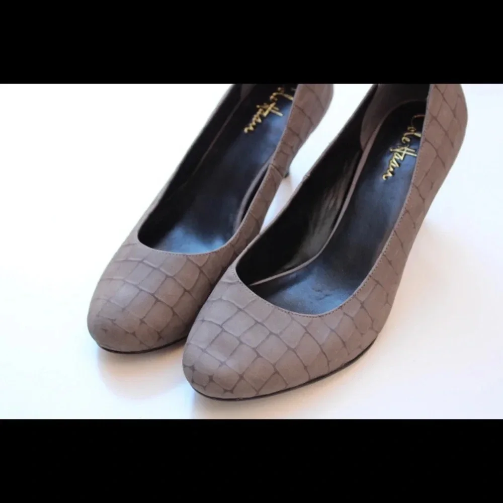 Cole Haan pumps